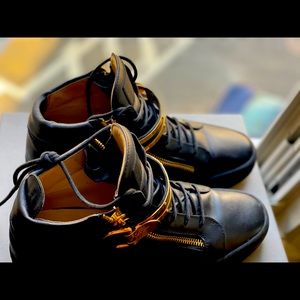 🎉🎉🎉i used only 3 time , breand new